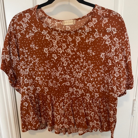 Altar’d State Burnt Orange and White Blouse Size S - Picture 2 of 3